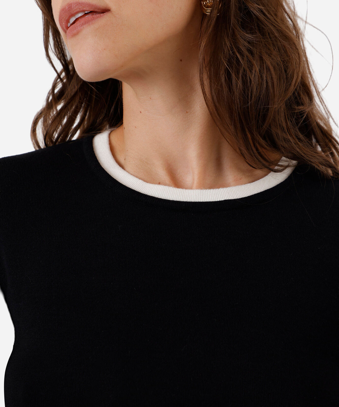suéter básico feminino de tricot bicolor preto