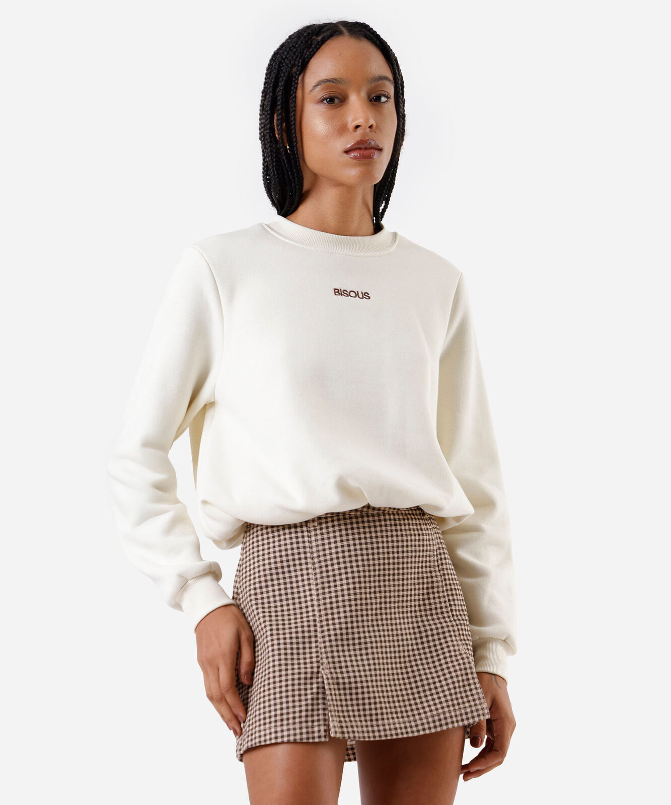 blusão cropped balonê feminino de moletom manga longa bordado bege