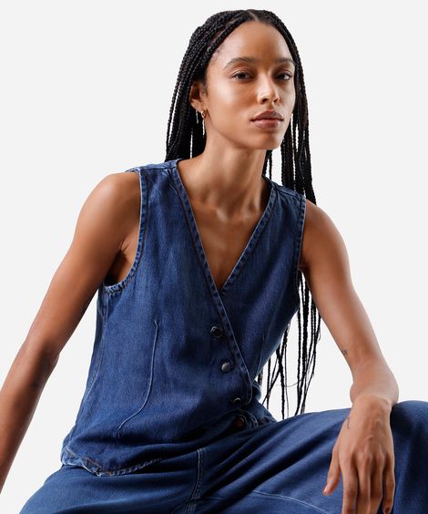 colete feminino jeans assimétrico azul