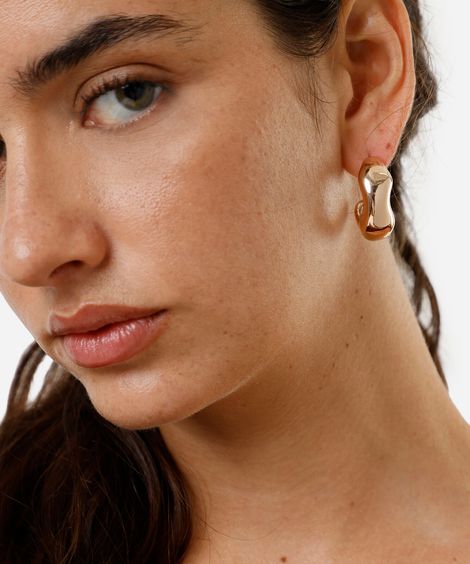 brinco argola orgânica dourado