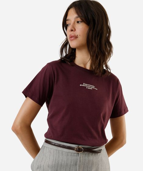 camiseta feminina de algodão estampada vinho