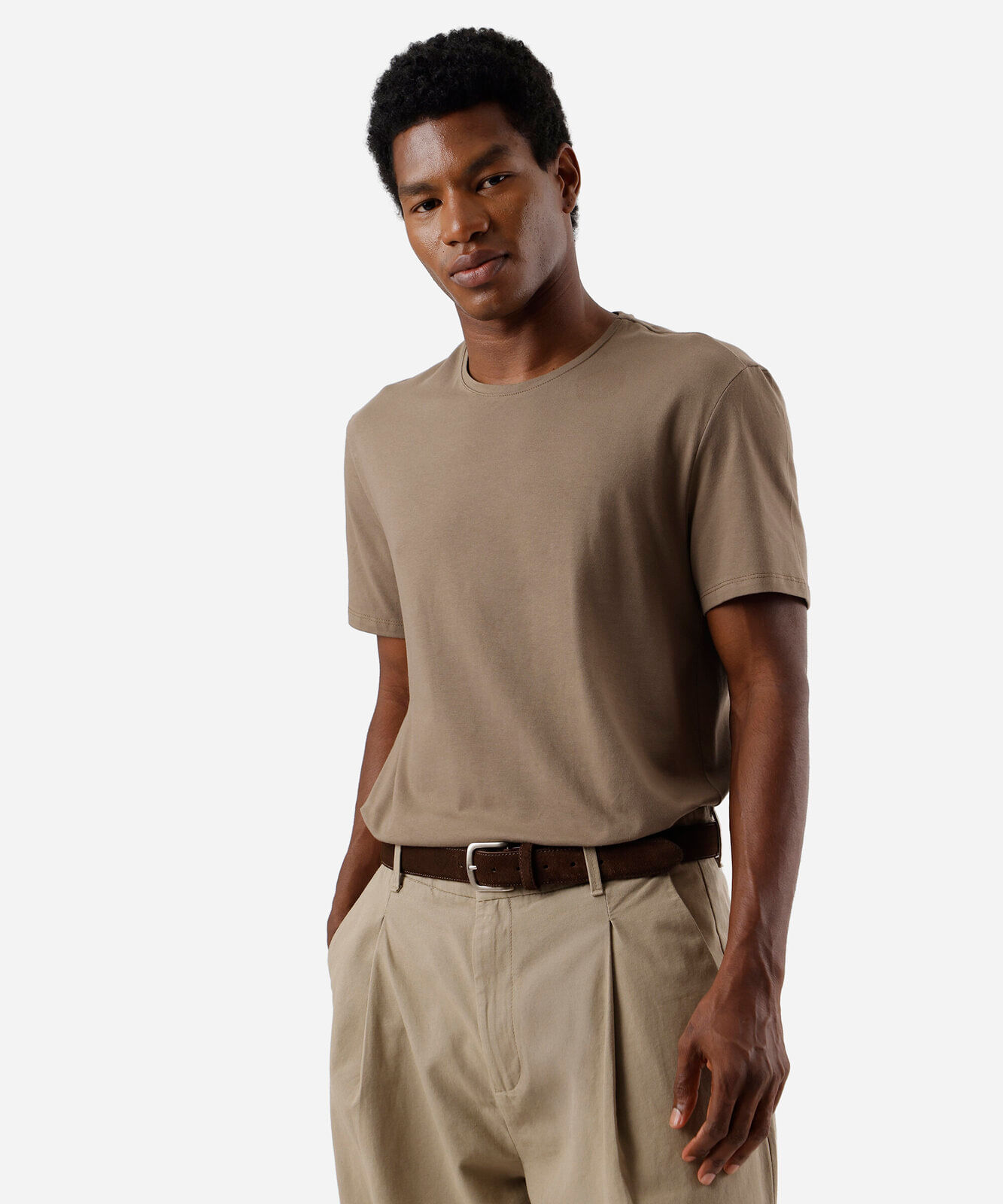 camiseta manga curta slim gola careca bege