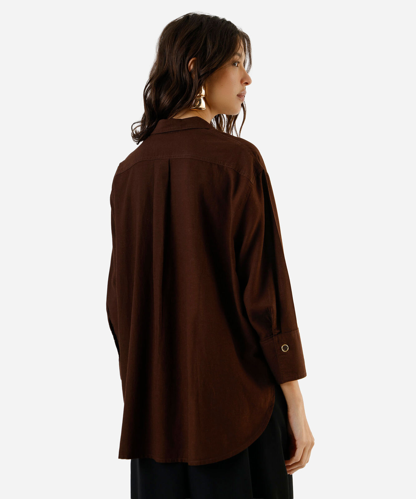 camisa feminina com linho manga longa marrom