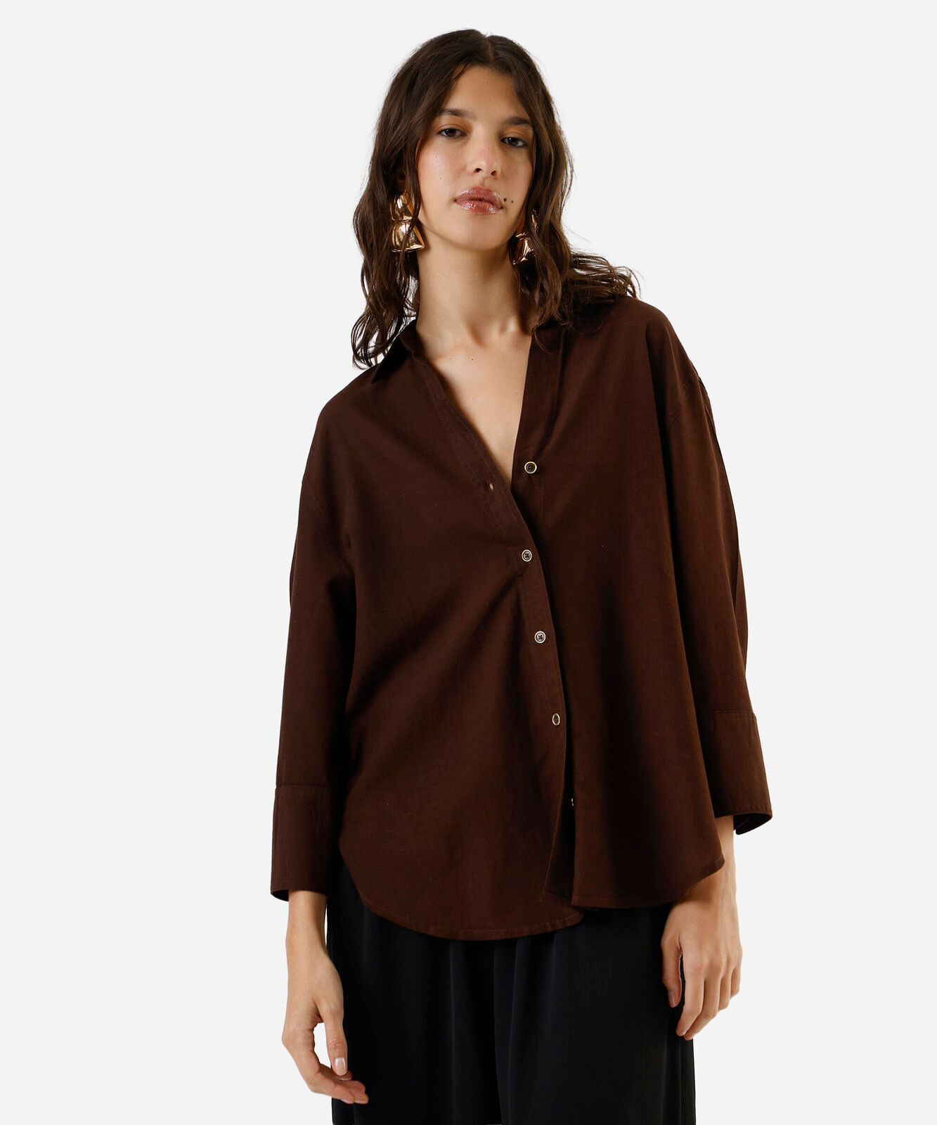 camisa feminina com linho manga longa marrom
