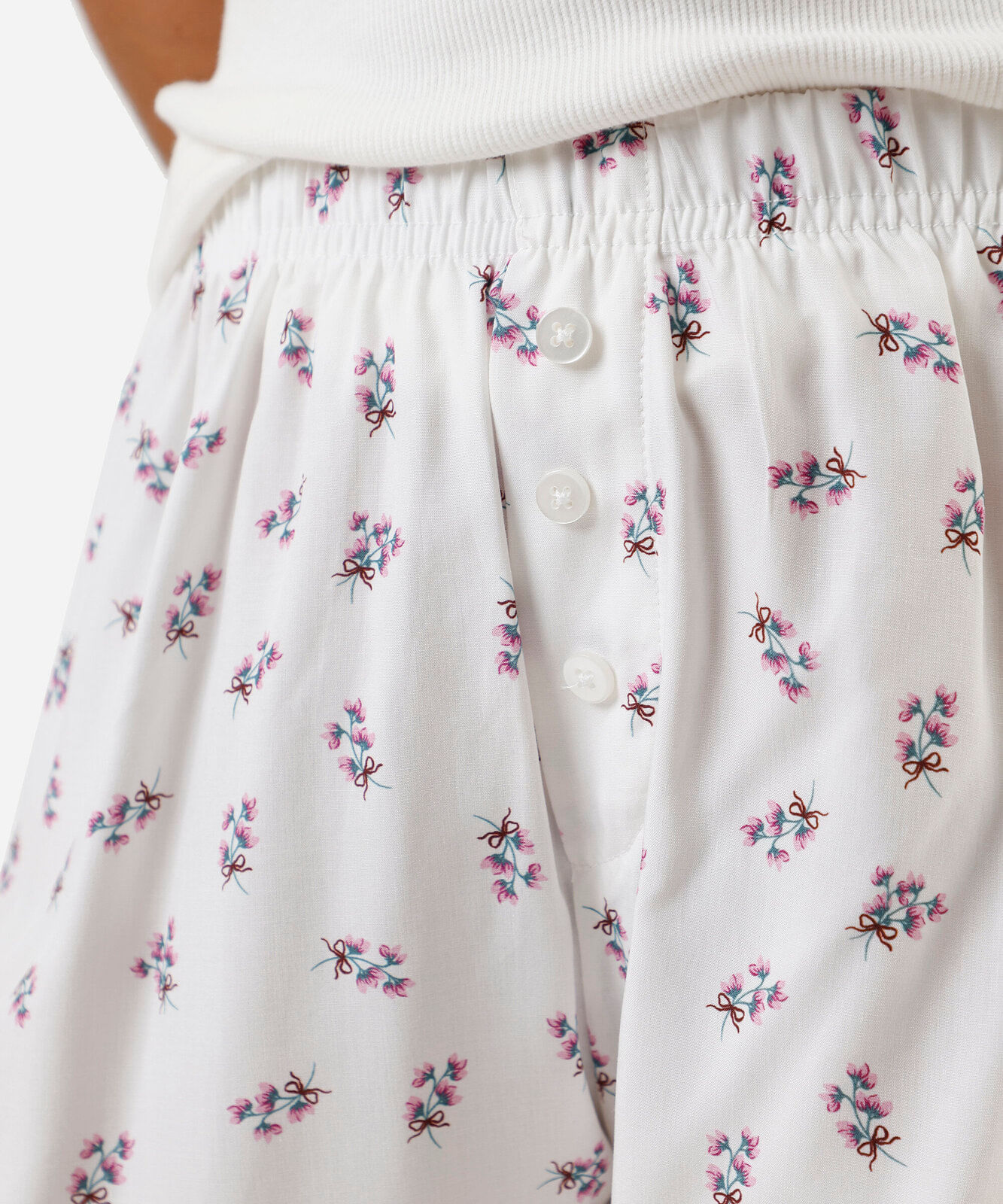 short de pijama avulso feminino em viscose com renda floral off white