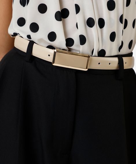 cinto fino fivela placa bege