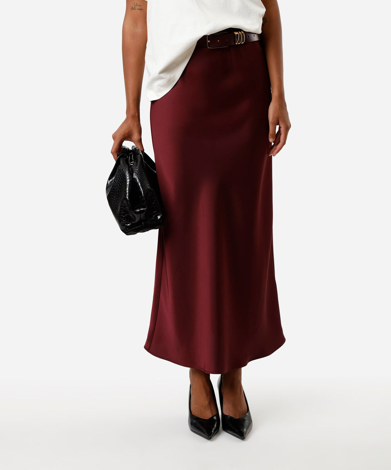 saia midi feminina acetinada vinho