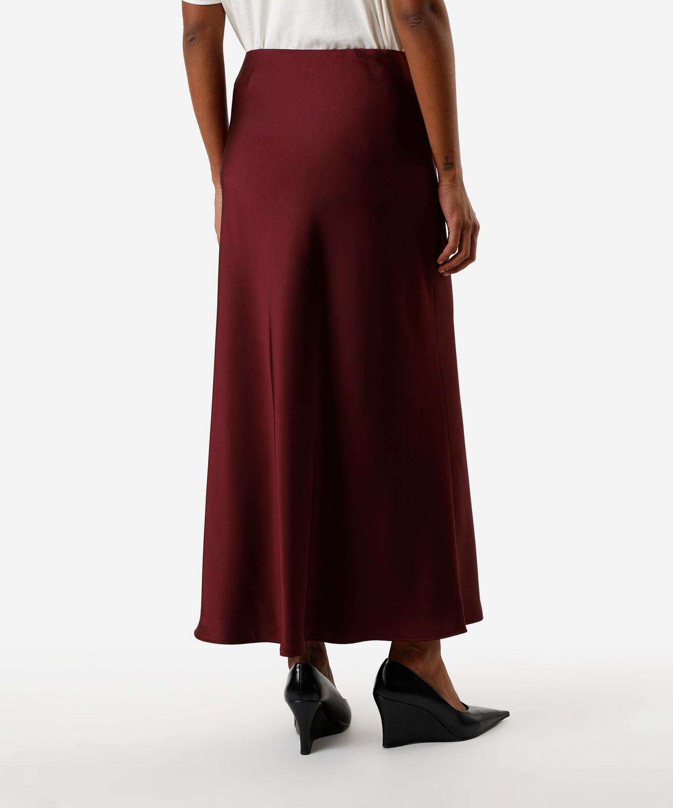 saia midi feminina acetinada vinho