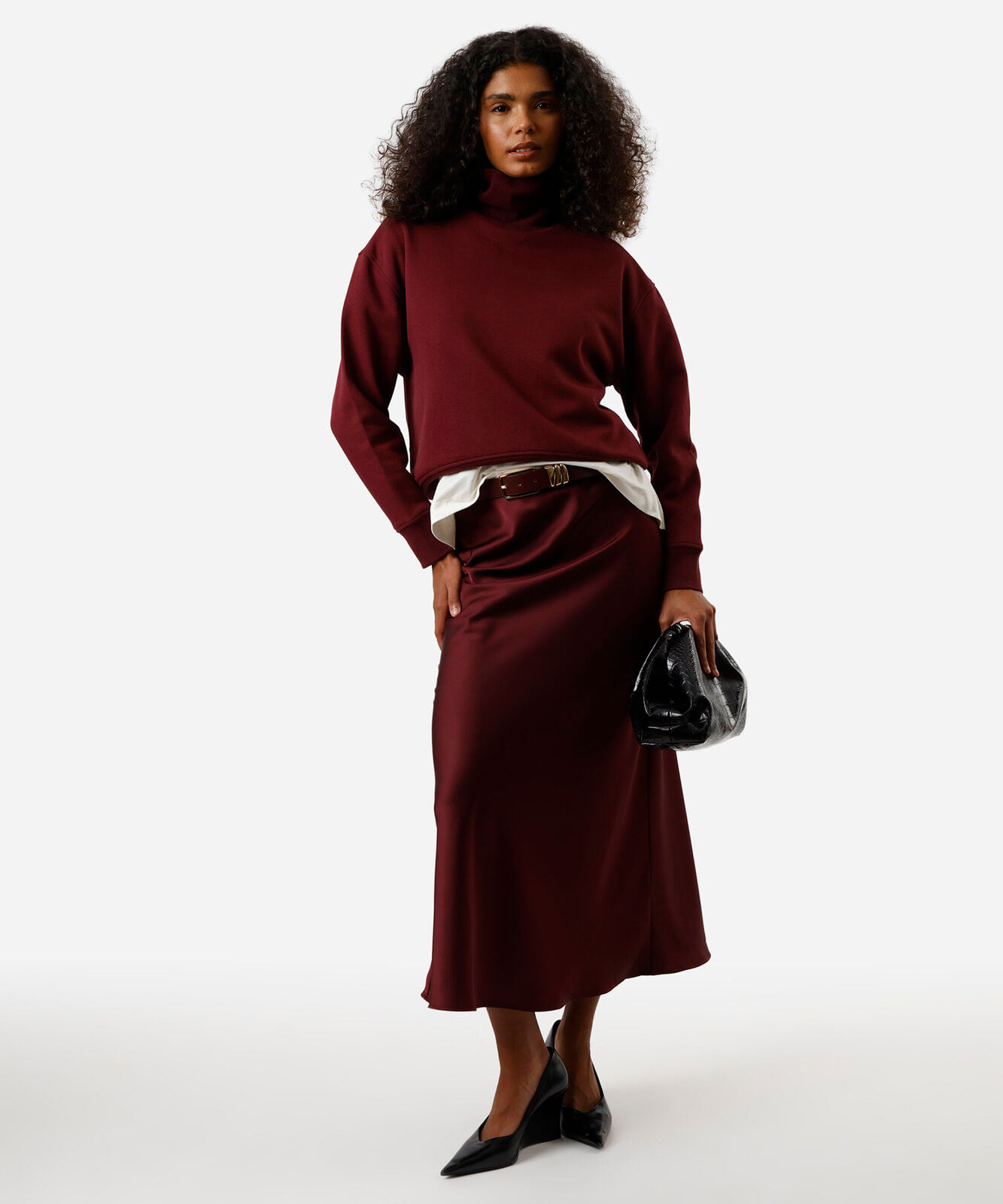 saia midi feminina acetinada vinho