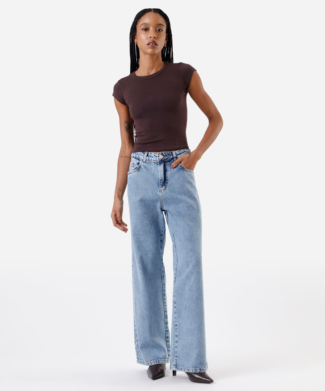 blusa baby look feminina de algodão básica marrom