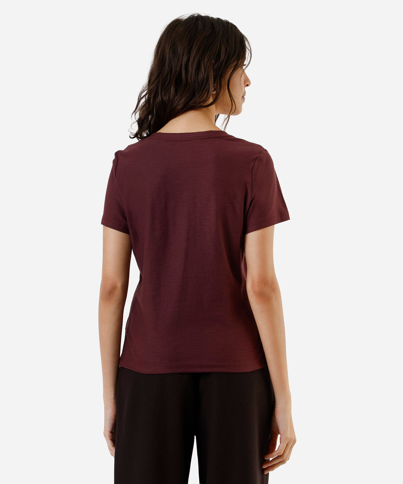 blusa básica feminina de algodão peruano manga curta decote v vinho