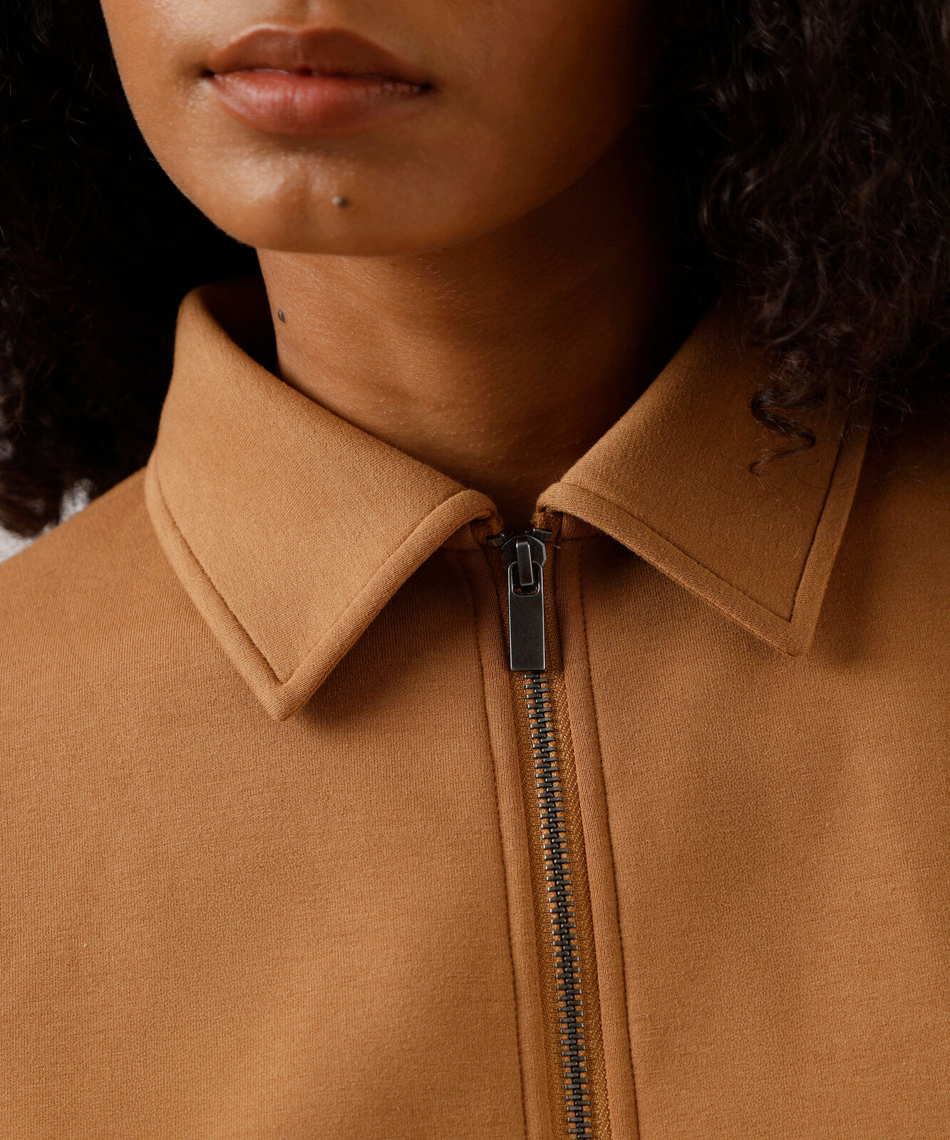 jaqueta bomber feminina com pregas marrom