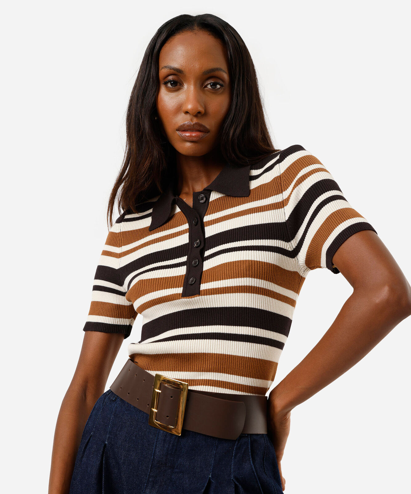 polo feminina de tricot listrada canelada marrom