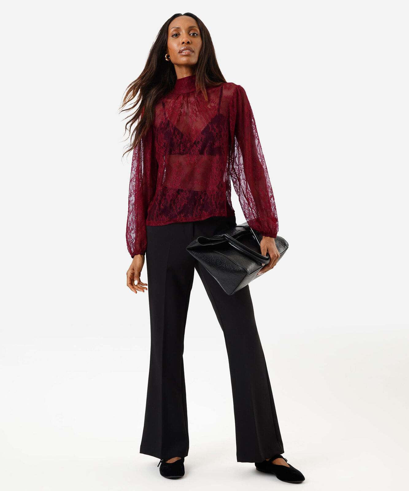 bata feminina de renda com gola laço floral vinho