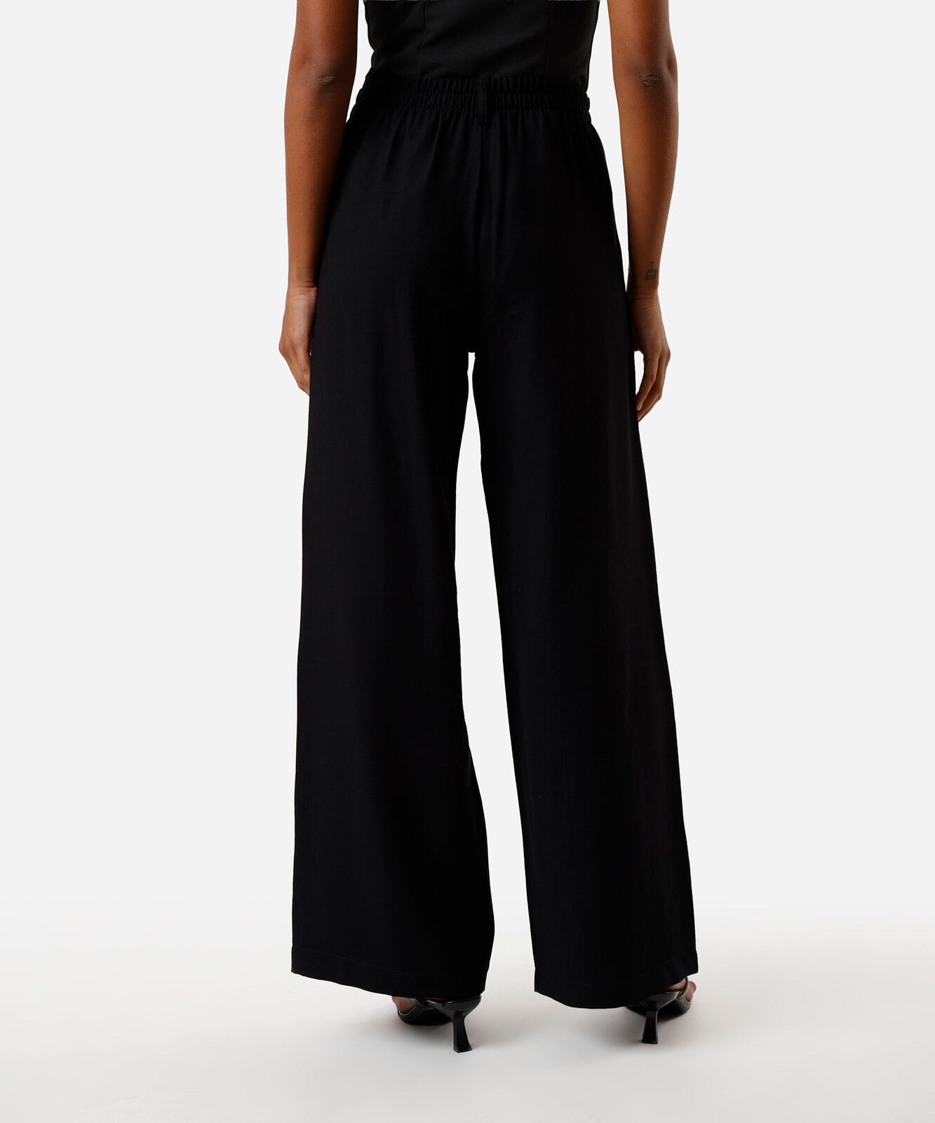 calça wide leg de viscose cintura alta preto