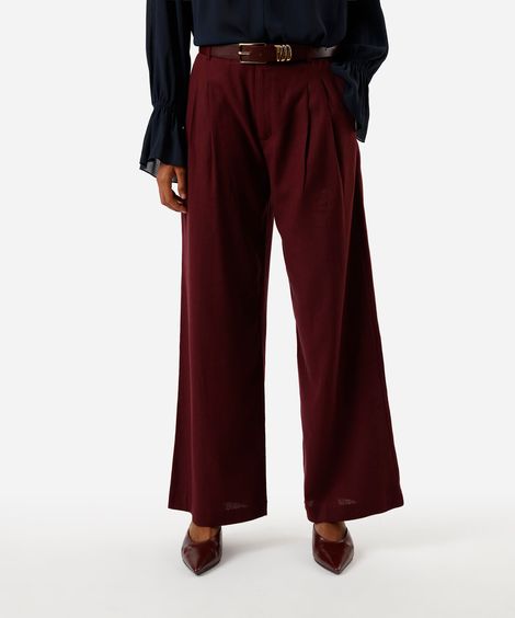 calça wide leg de alfaiataria feminina com linho e pregas vinho