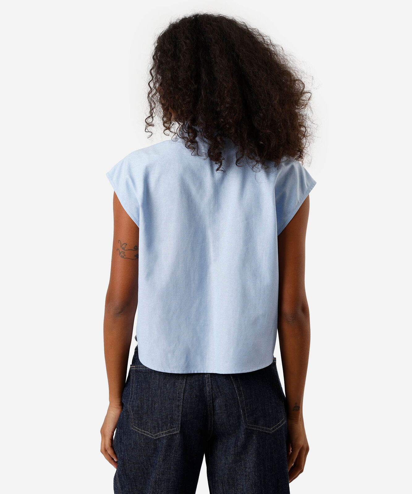 camisa feminina com algodão e recortes azul