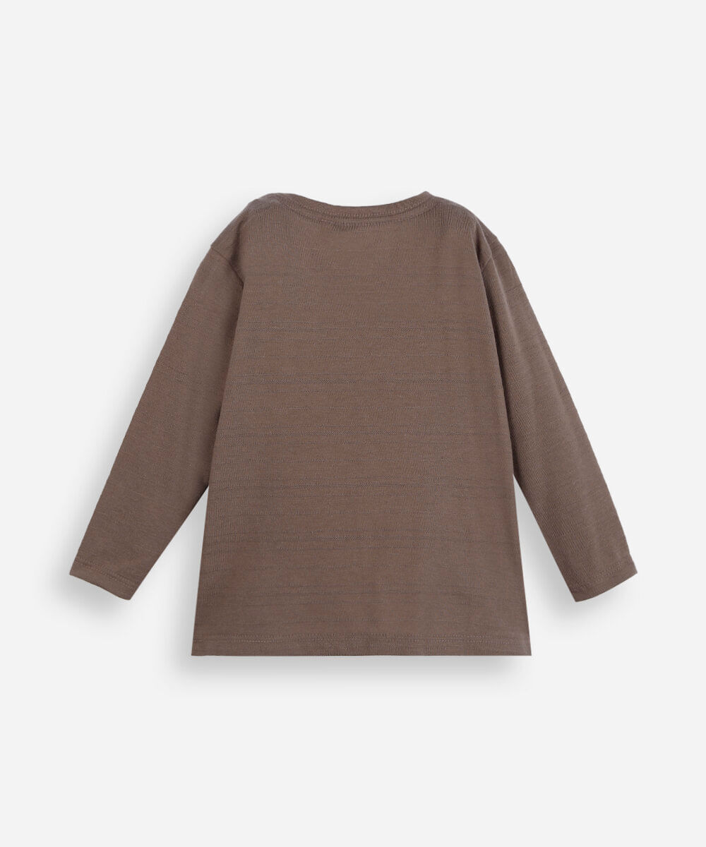 camiseta infantil com bolso manga longa bege