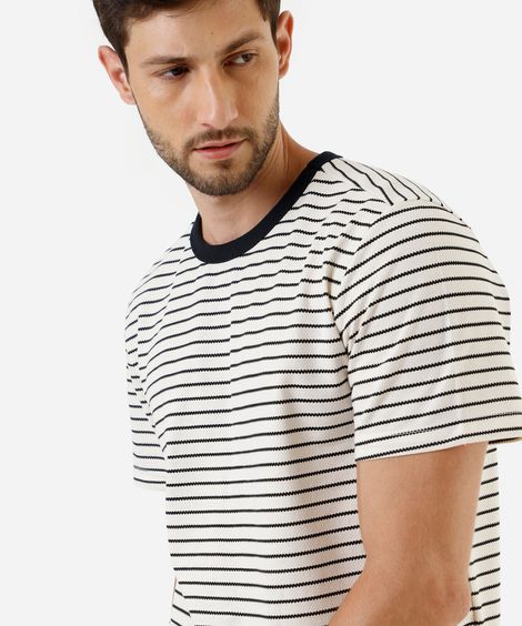 camiseta masculina com algodão manga curta listrada texturizada preta