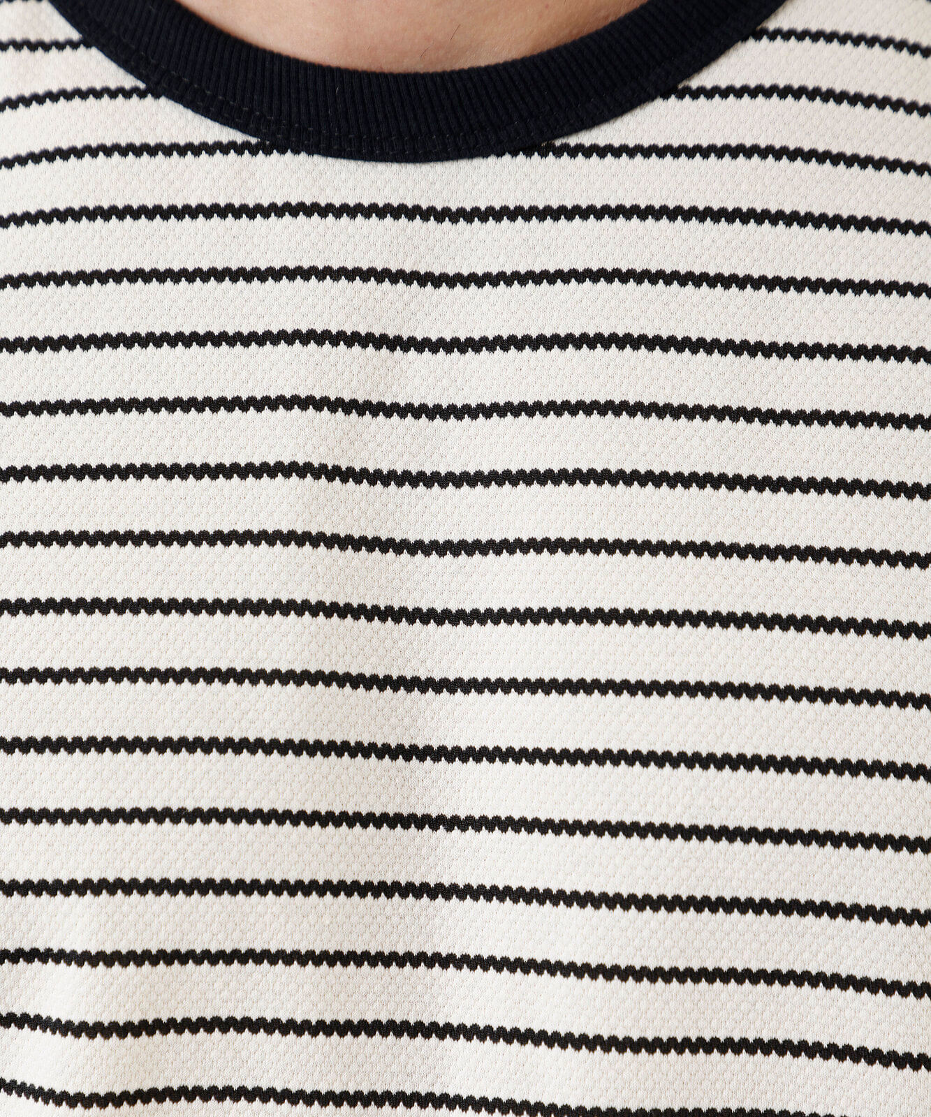 camiseta masculina com algodão manga curta listrada texturizada preta