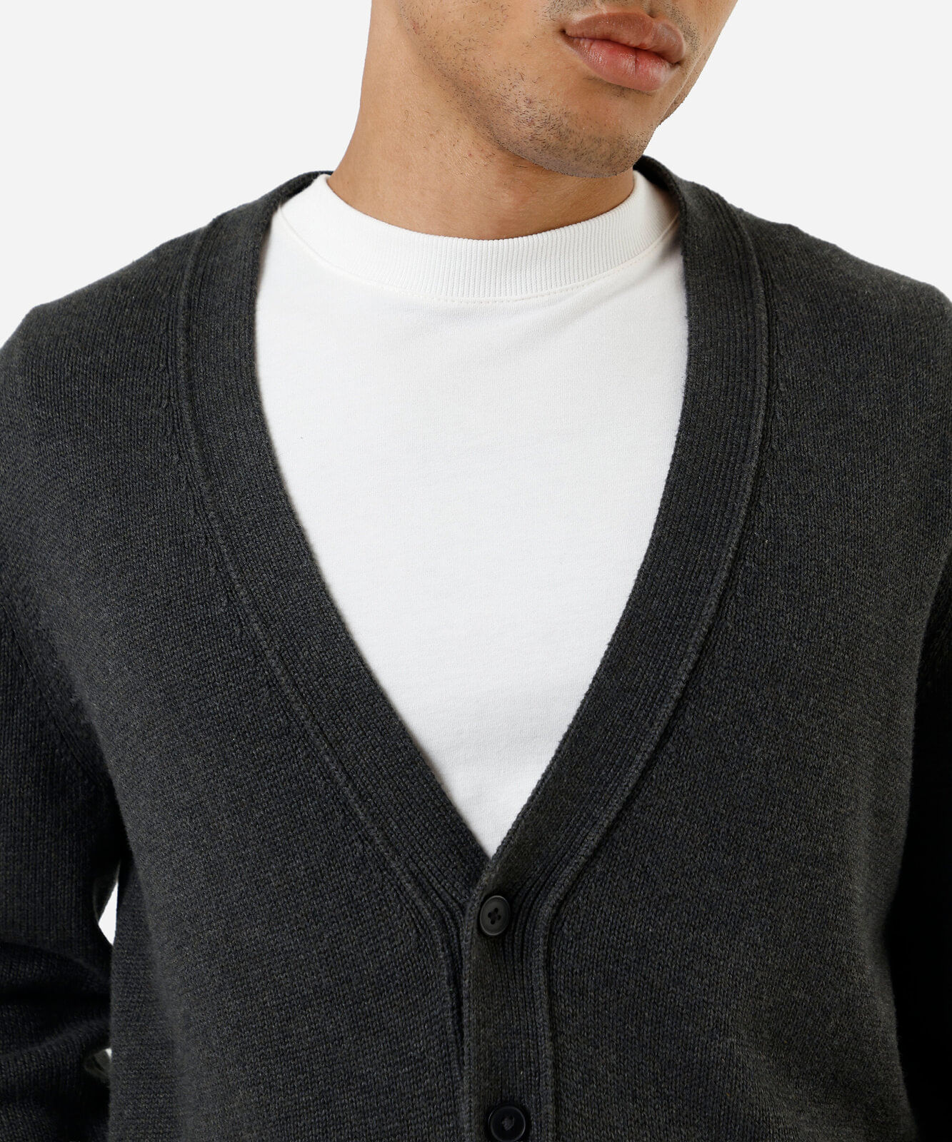 cardigan masculino de tricot  cinza