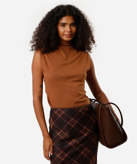 blusa feminina de algodão com gola alta marrom