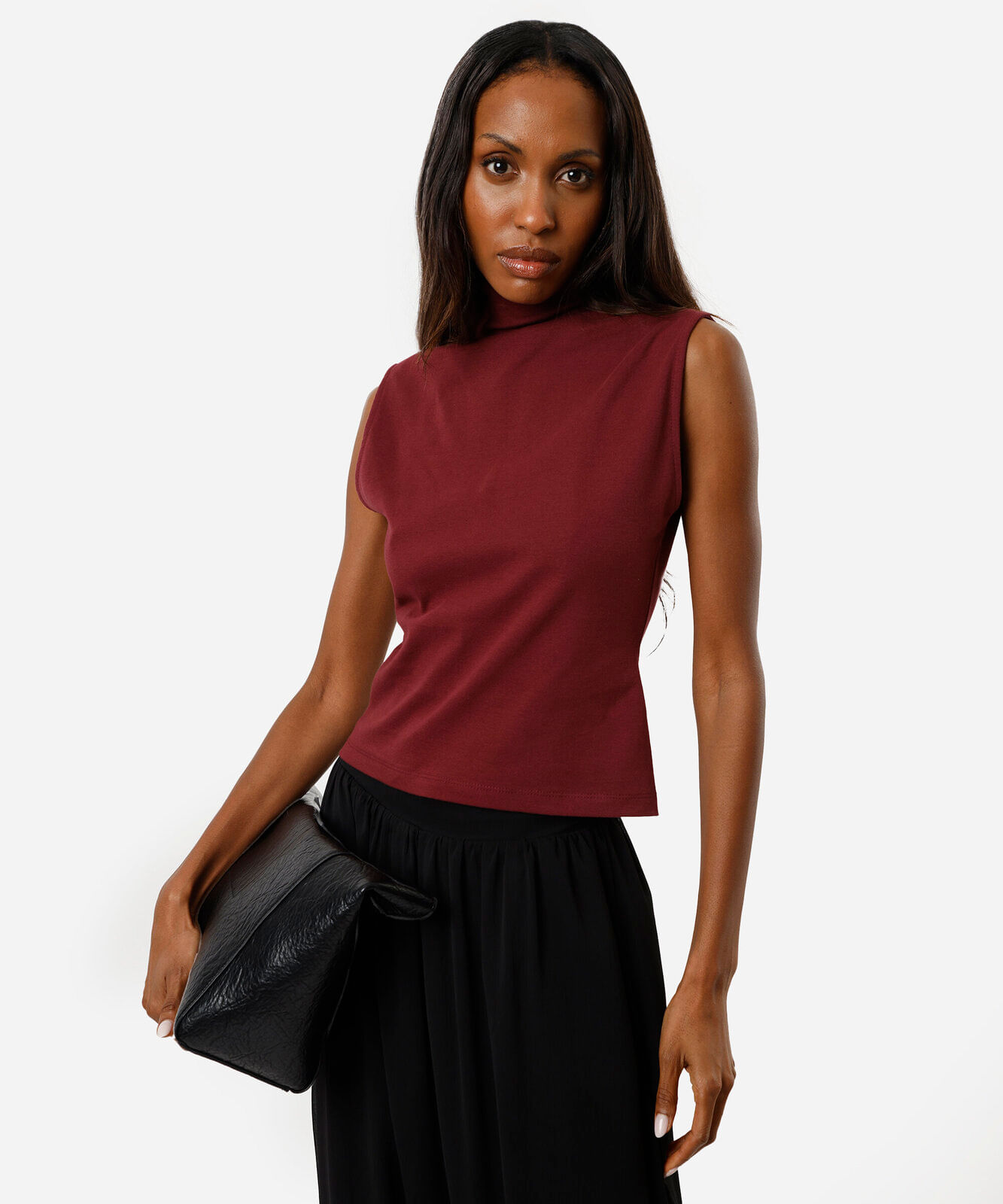 blusa feminina de algodão com gola alta vinho