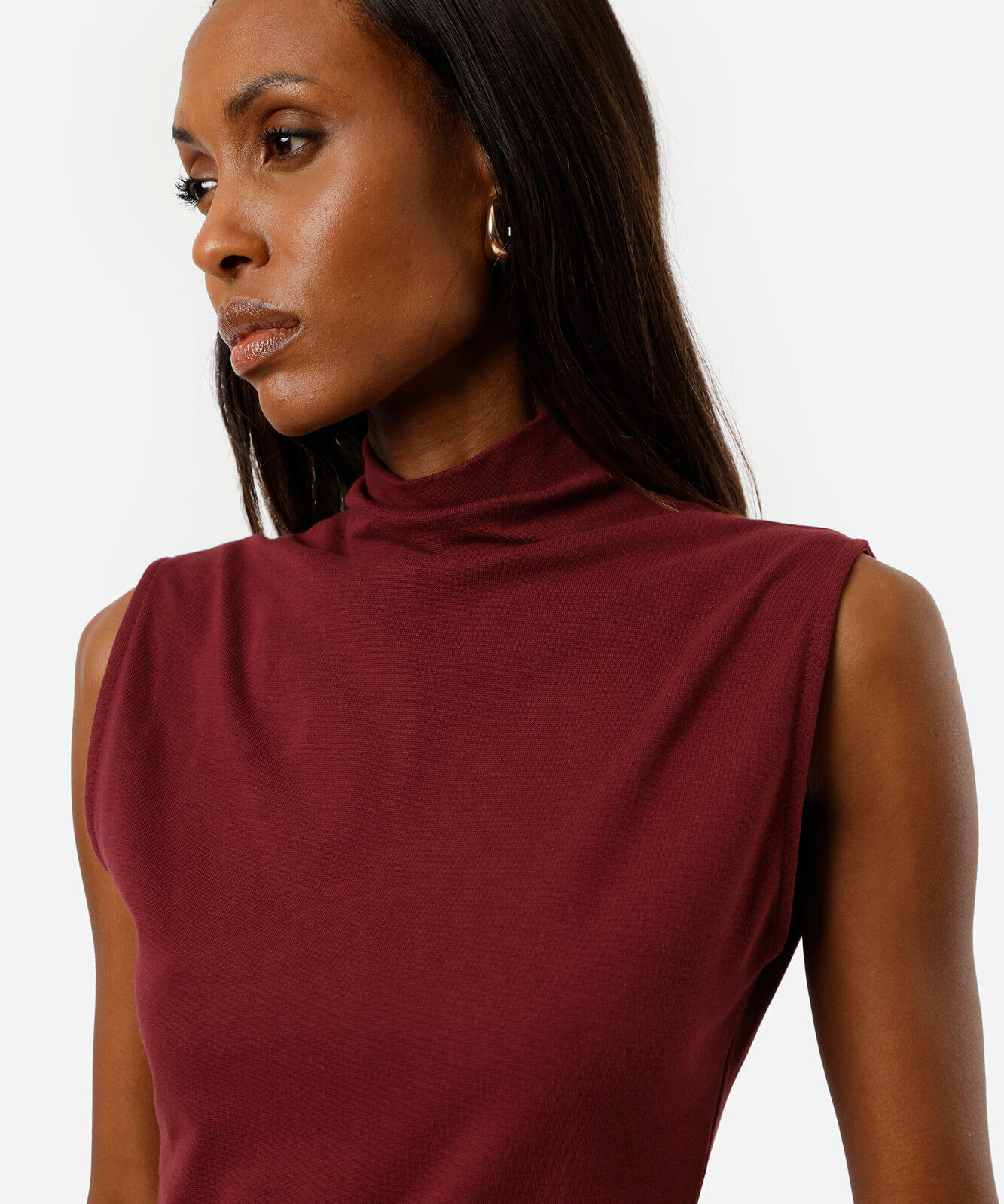 blusa feminina de algodão com gola alta vinho