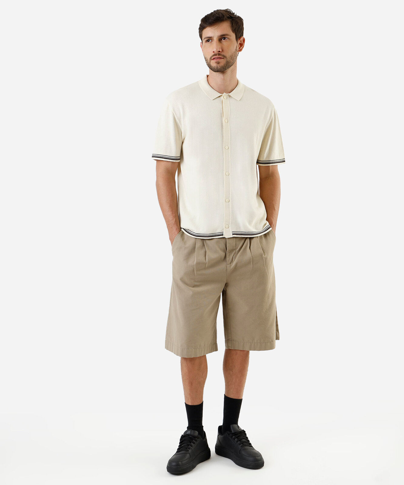camisa masculina de tricot manga curta bege