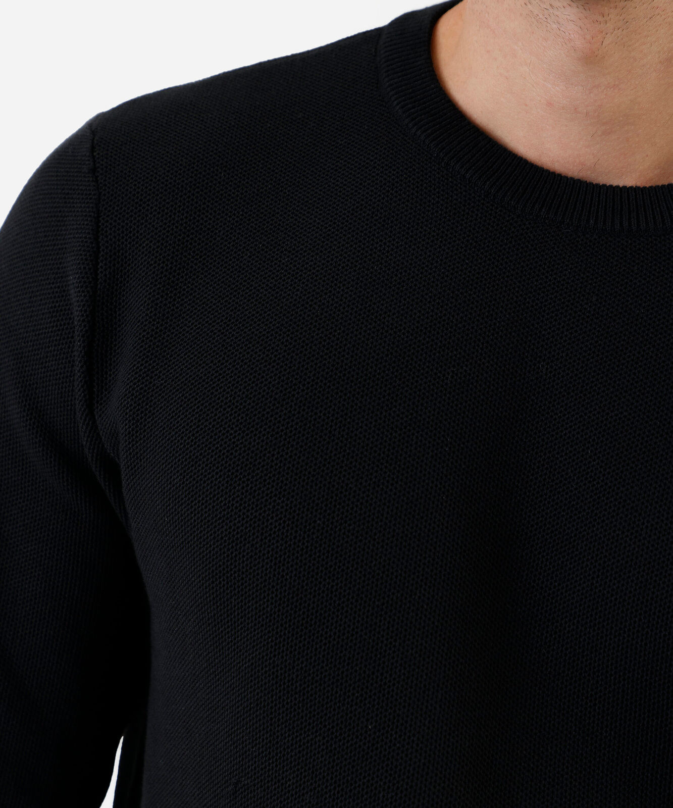 suéter masculino de tricot gola redonda manga longa preto