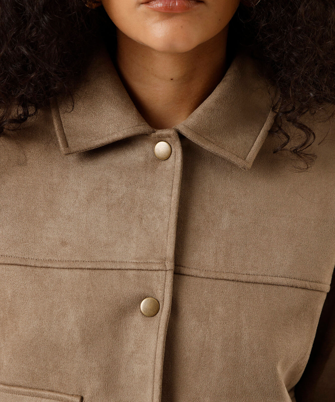 jaqueta feminina de veludo cotelê com bolsos cinza