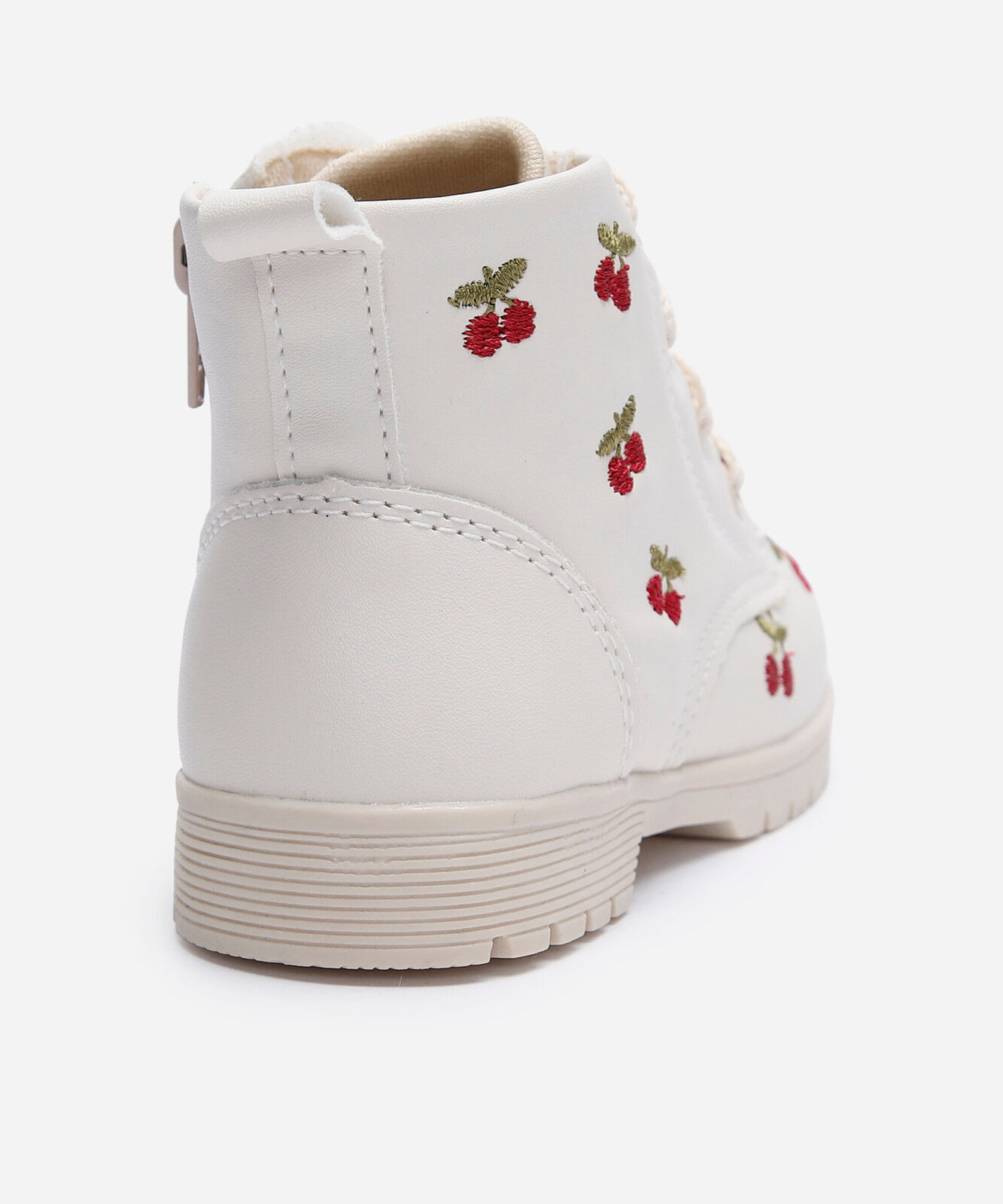 coturno infantil com bordado cerejas off white