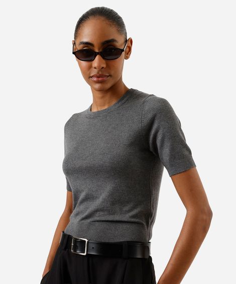 blusa manga curta long cropped em tricot liso cinza