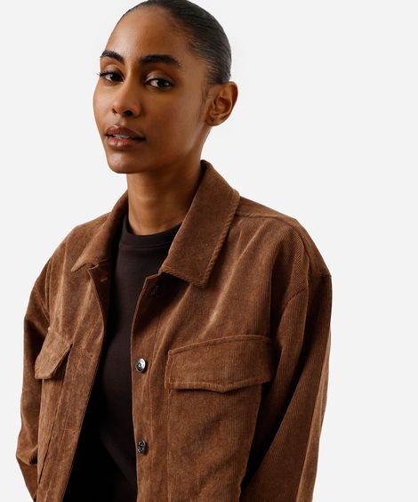 camisa feminina shacket com bolso oversized marrom