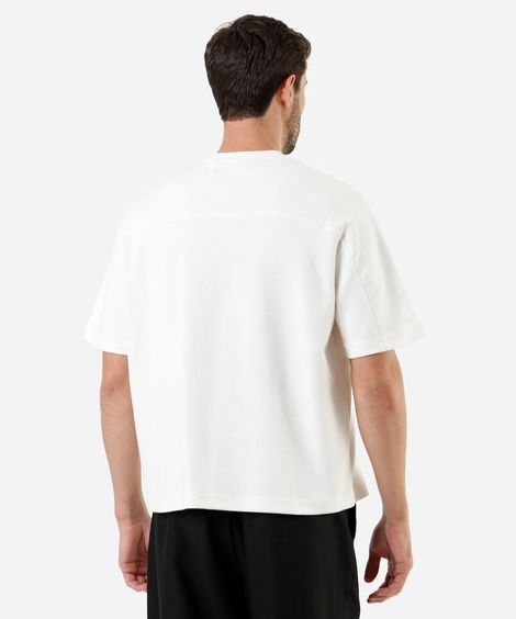camiseta box fit masculina com algodão e recorte manga curta off white