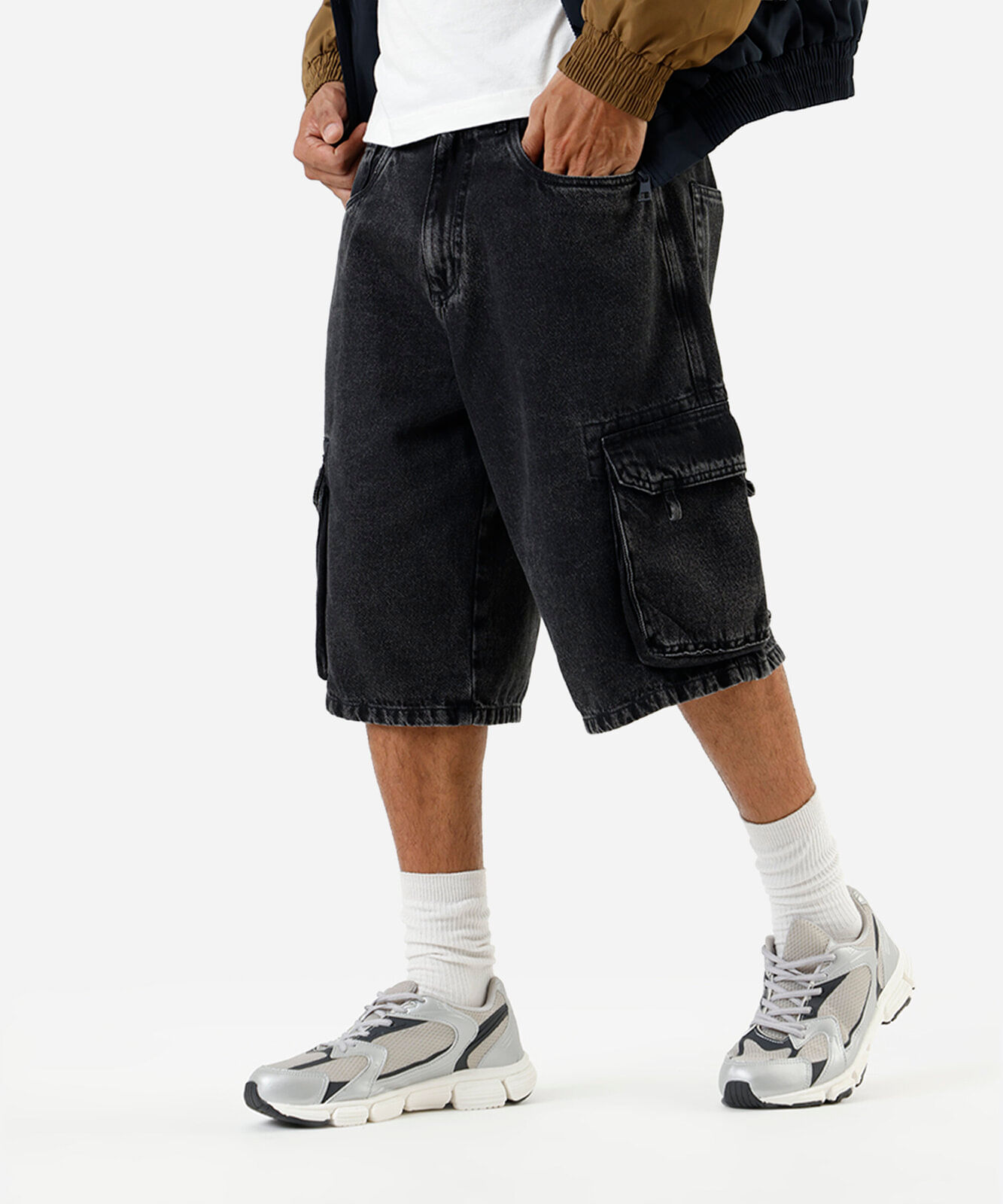 bermuda jeans cargo fit preta