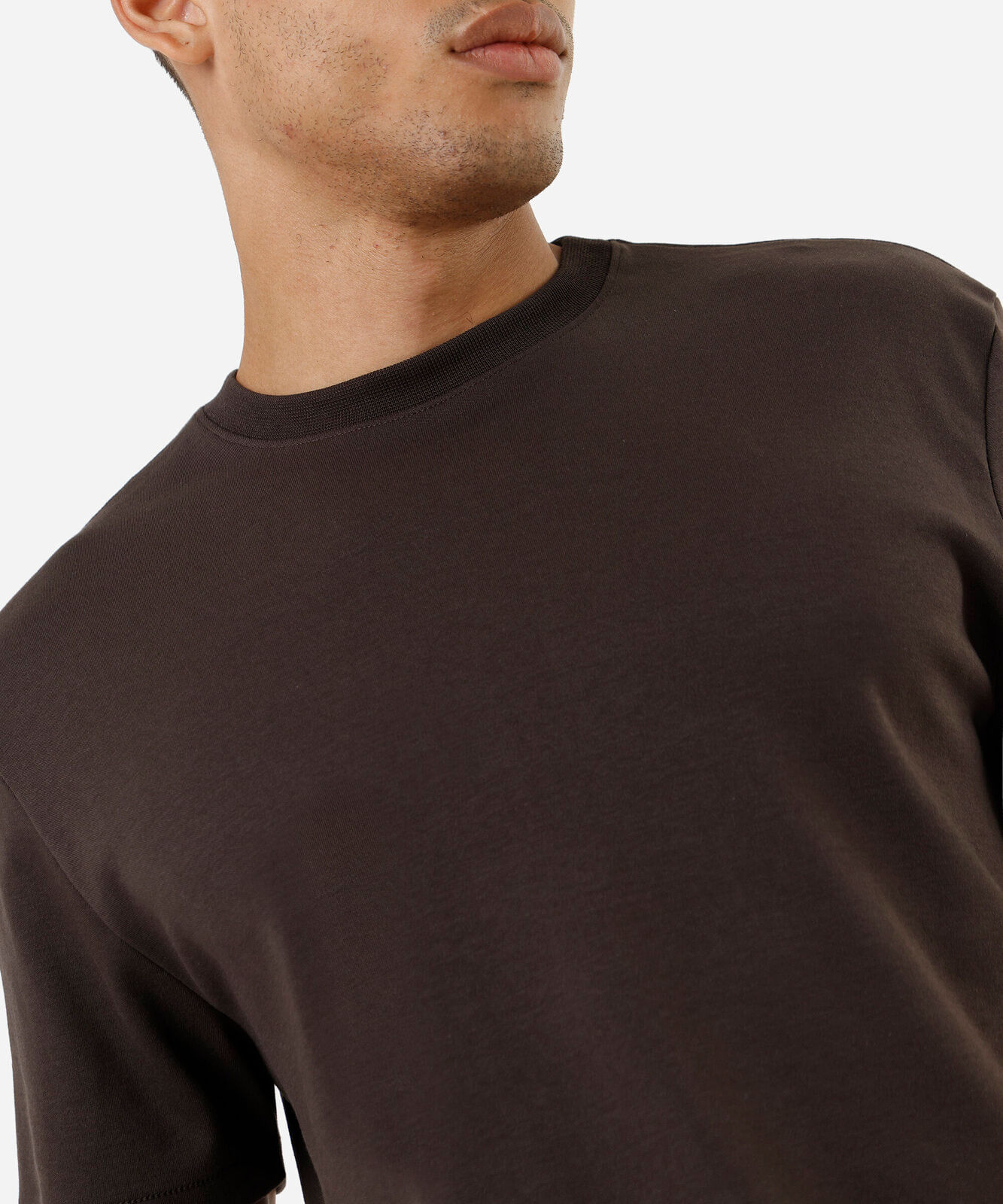 camiseta de algodão peruano bold manga curta marrom