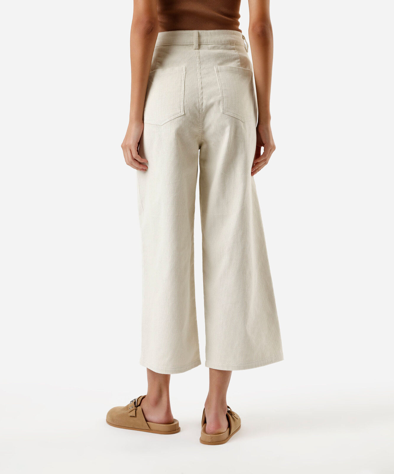 calça wide leg cropped bege