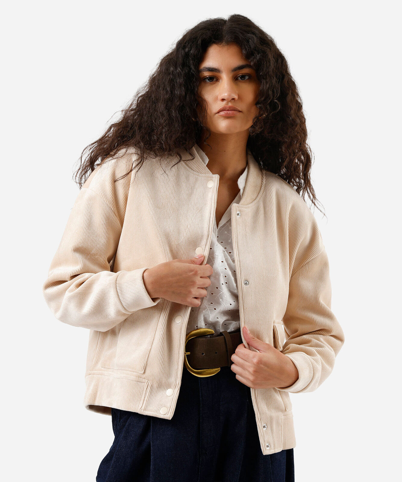 jaqueta bomber feminina de veludo cotelê com bolsos bege