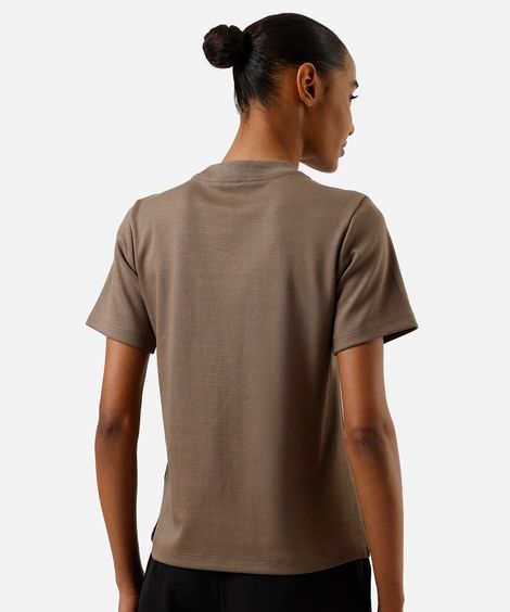 camiseta básica feminina de algodão peruano marrom