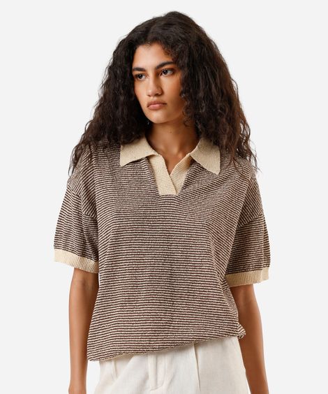 polo feminina de tricot texturizada listrada bege