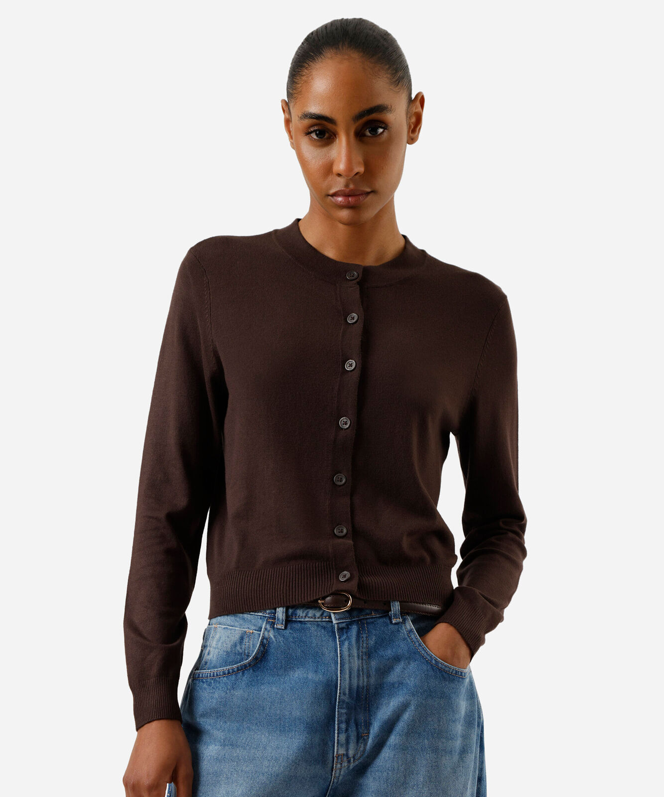 cardigan cropped feminino de tricot marrom