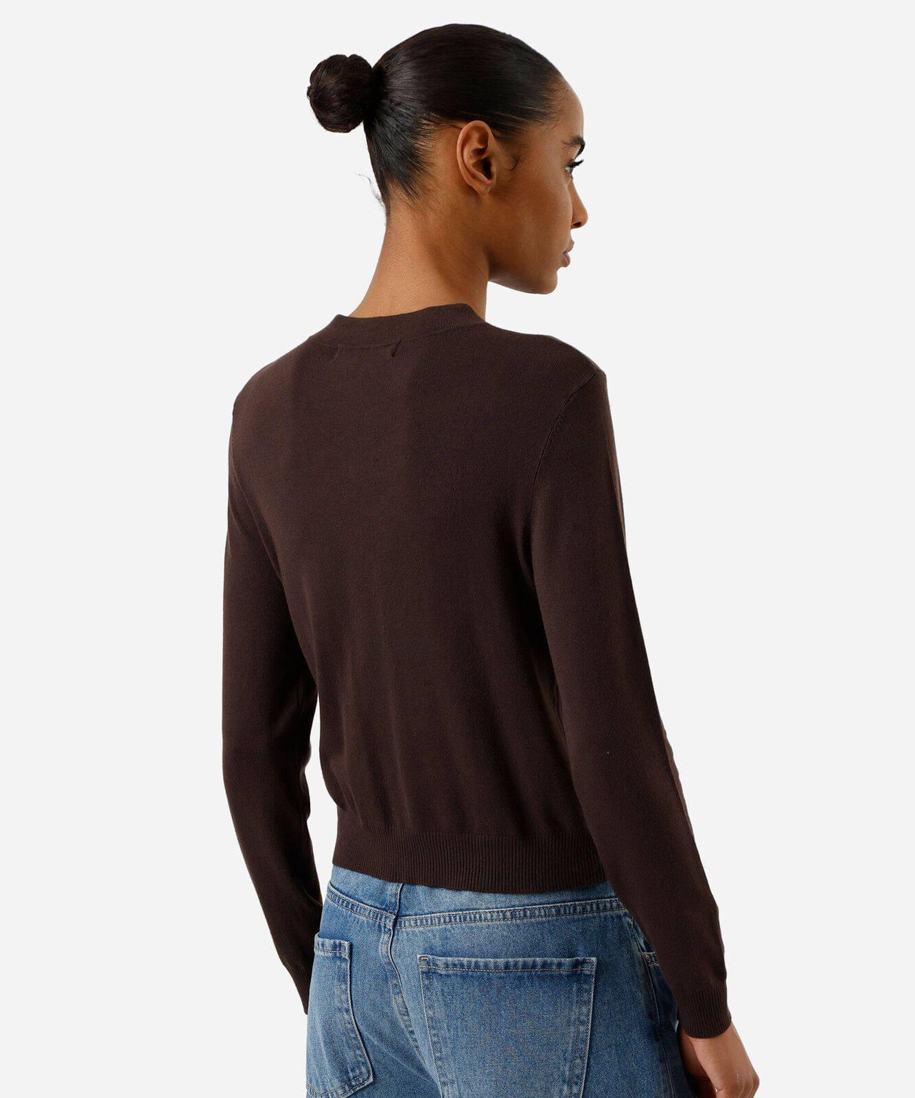 cardigan cropped feminino de tricot marrom