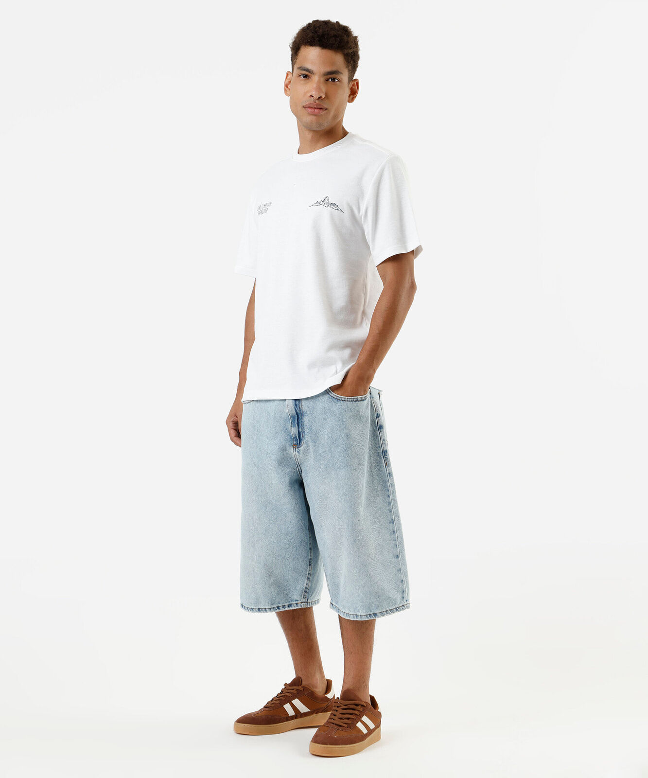 camiseta masculina com algodão estampada off white