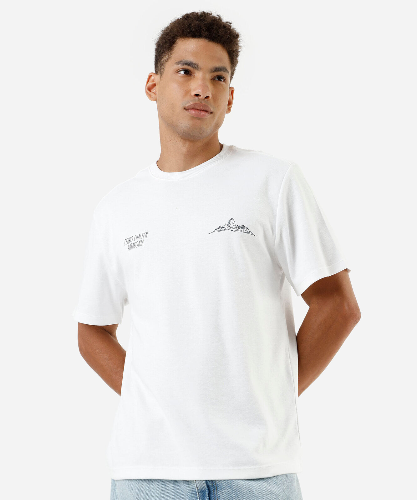 camiseta masculina com algodão estampada off white