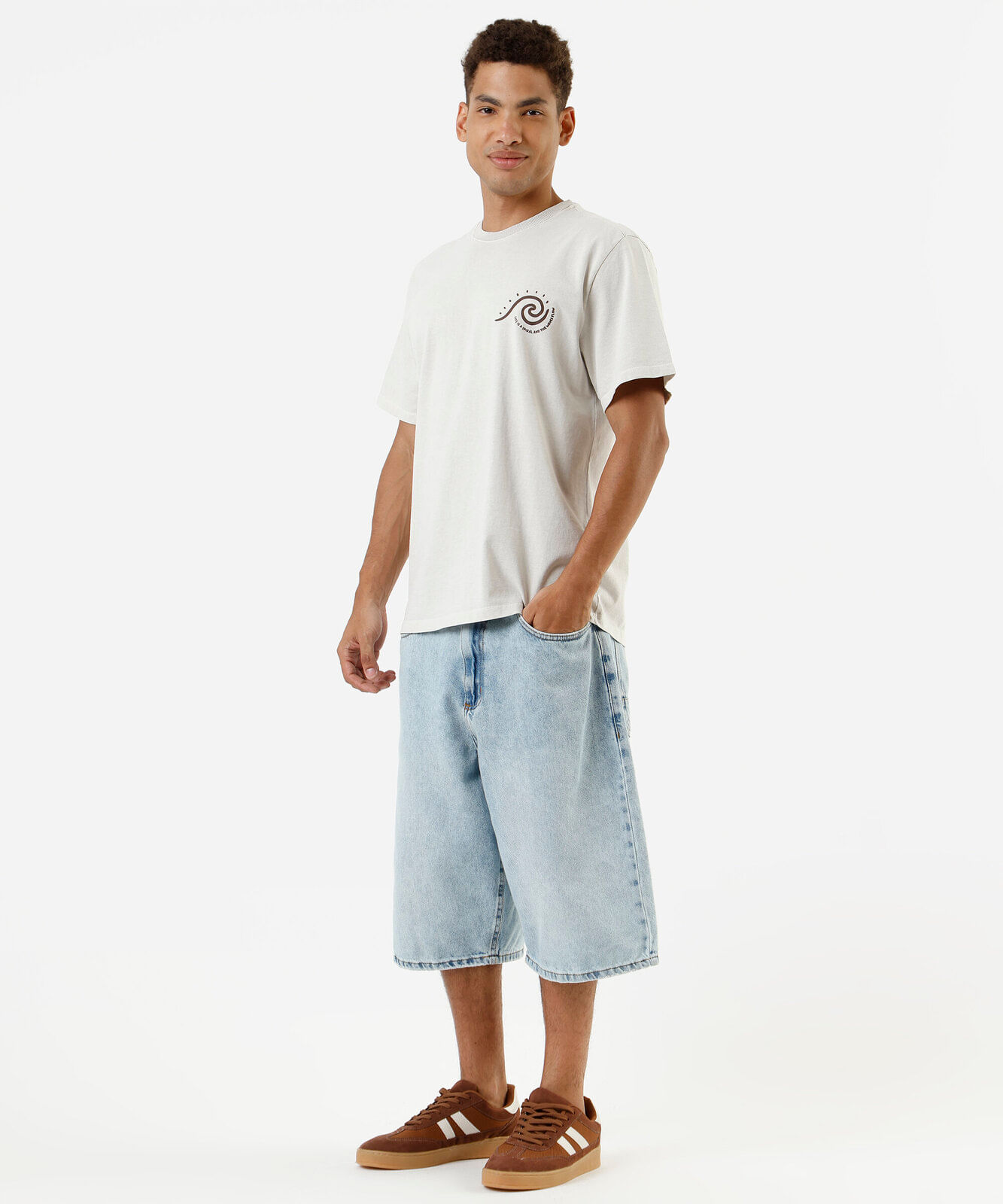 camiseta masculina de algodão estampada bege