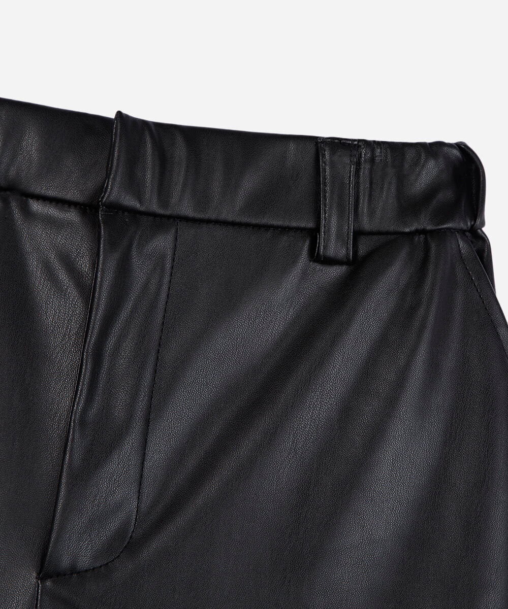 calça wide leg juvenil de poliuretano preta