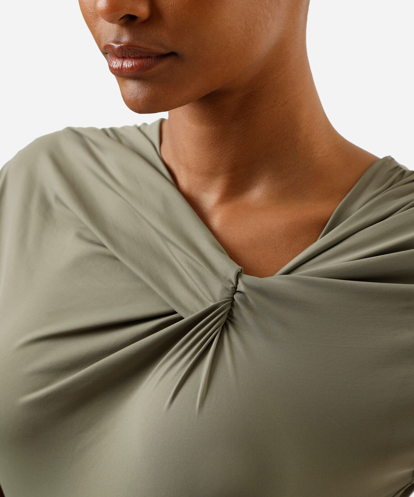 body feminino de poliamida franzido verde