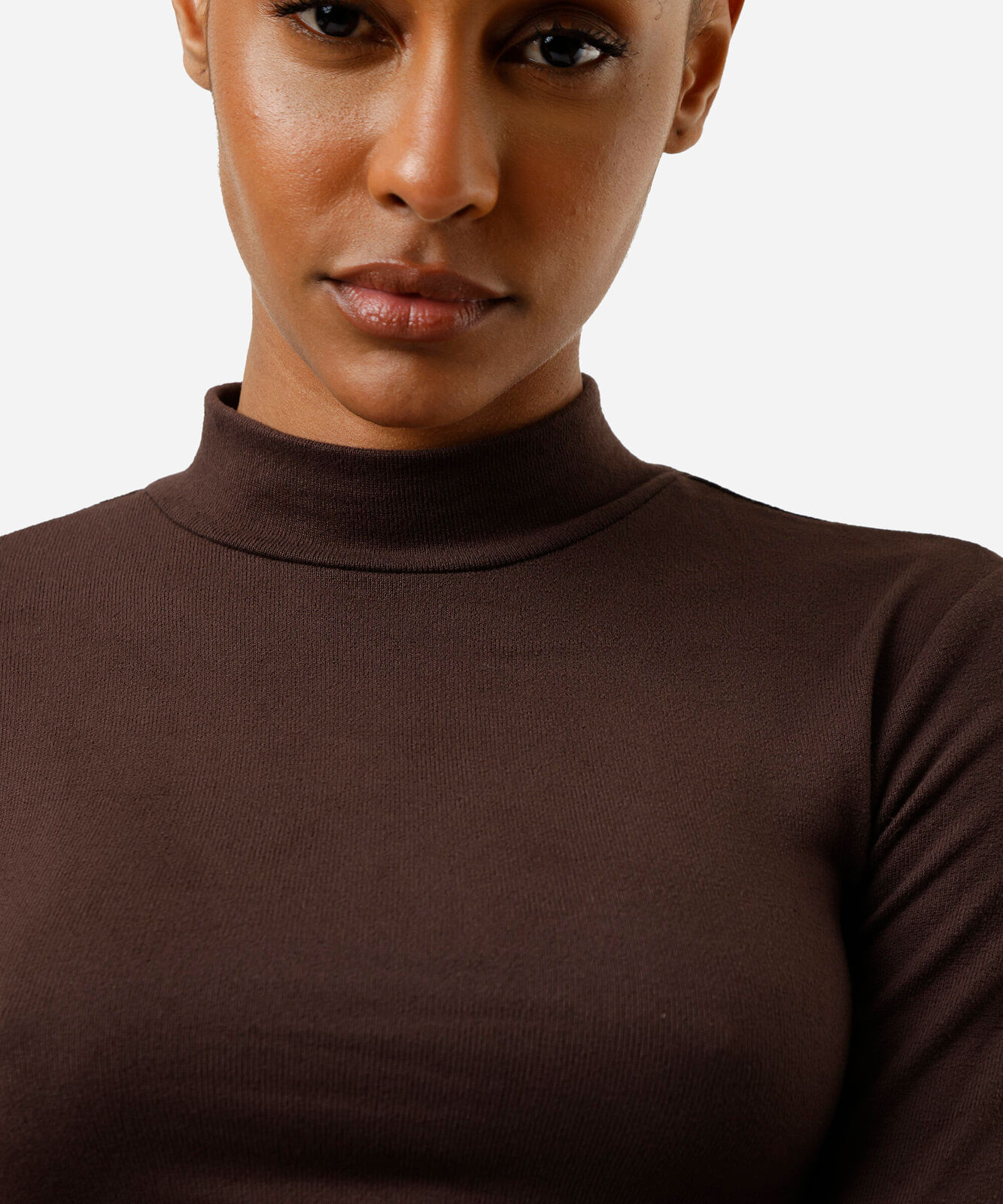 blusa feminina gola alta marrom