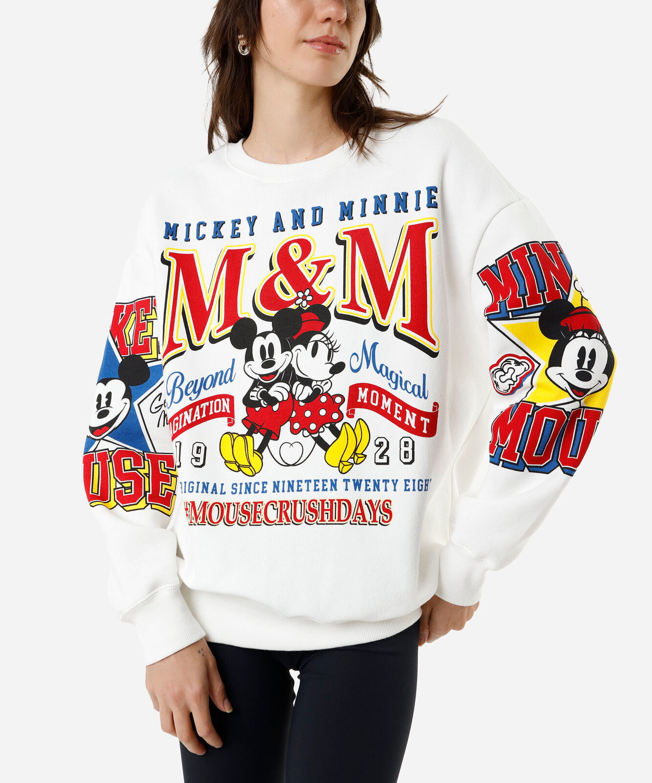 blusão feminino de moletom mickey e minnie off white